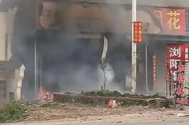 Νέα τραγωδία στην Κίνα: 5 παιδιά ανάμεσα στα θύματα της φονικής έκρηξης σε κατάστημα πυροτεχνημάτων
