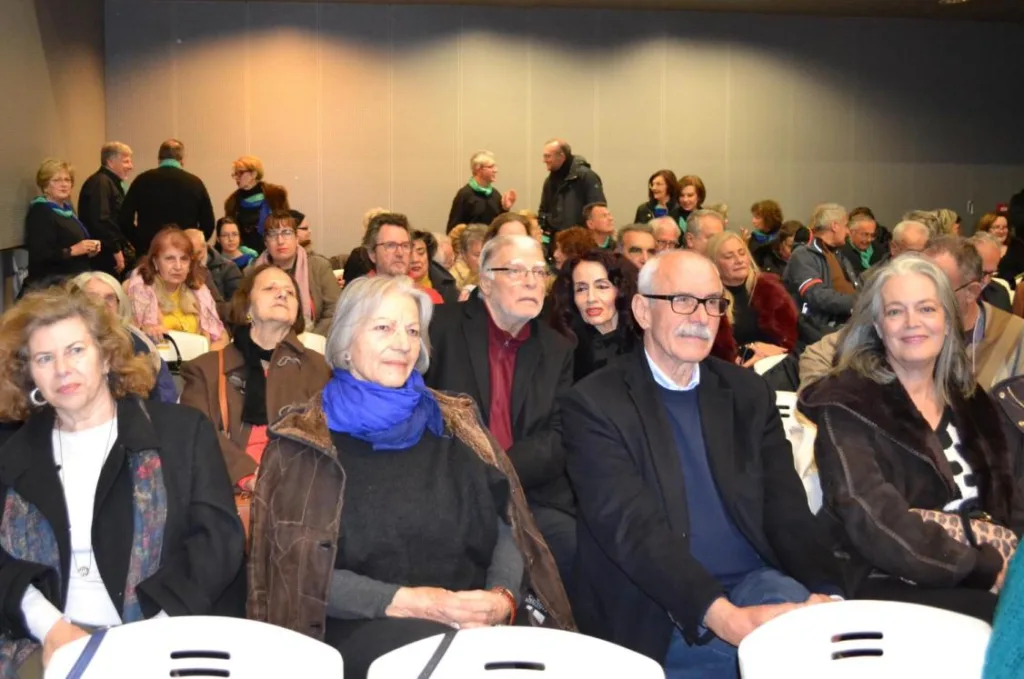 Παρουσία πλήθους φίλων η Κοινο_Τοπία έκοψε την πίτα της εν μέσω ευχών και ασμάτων της χορωδίας της