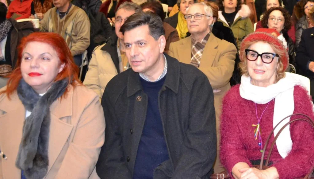 Παρουσία πλήθους φίλων η Κοινο_Τοπία έκοψε την πίτα της εν μέσω ευχών και ασμάτων της χορωδίας της