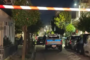 Κορυδαλλός: Έκρηξη χειροβομβίδας αμυντικού τύπου, ζημιές σε ΙΧ και διαμέρισμα ΦΩΤΟ