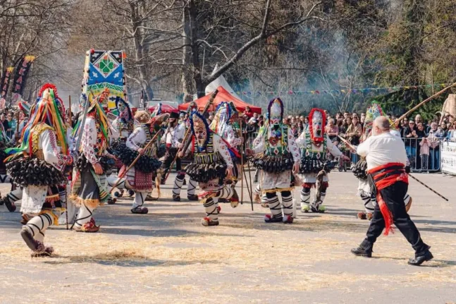 Πάτρα: Αποκριάτικη Γιορτή Παραδοσιακών Δρωμένων με συμμετοχή 14 παραδοσιακών ομάδων