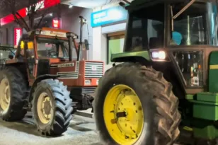 Λάρισα: Συλλαλητήριο και πορεία με τρακτέρ αγροτών στο κέντρο της πόλης, ΒΙΝΤΕΟ