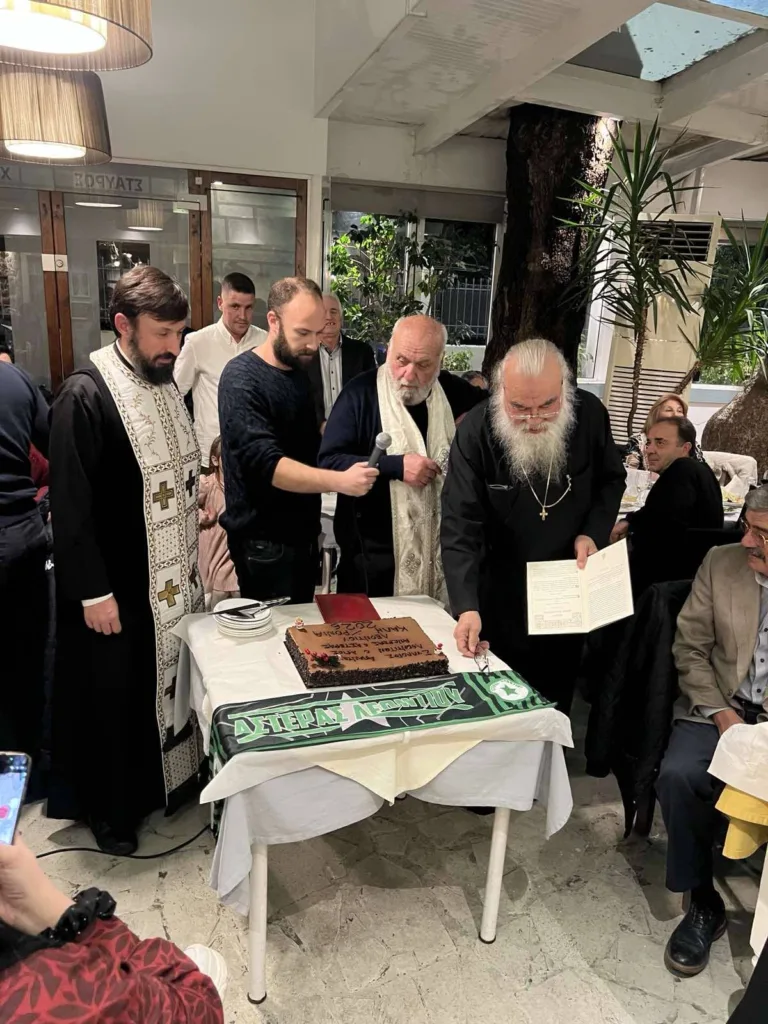 Σύλλογος Απανταχού Λεοντιτών: Συγκίνηση και χαμόγελα στον Αποκριάτικο χορό