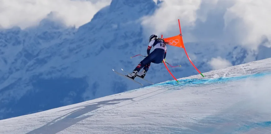 Χειμερινοί Ολυμπιακοί Αγώνες: Στην εντατική η 41χρονη σκιέρ Λίντσεϊ Βον που αγωνίστηκε με κομμένο χιαστό και τραυματίστηκε σοβαρά