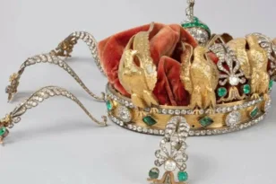 Ληστεία Λούβρο: Δείτε το στέμμα της αυτοκράτειρας Ευγενίας μετά τη κλοπή ΦΩΤΟ