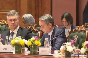 Μητσοτάκης: «Προτεραιότητα η προστασία των νέων από τον ψηφιακό εθισμό» – Στο τραπέζι και ρυθμίσεις για τα social media