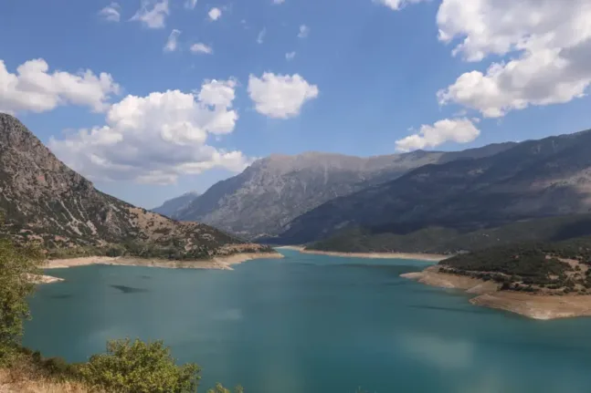 Μόρνος: Ξεπέρασε τα 300 εκατ. κυβικά νερό, «ανάσα» από τις βροχοπτώσεις