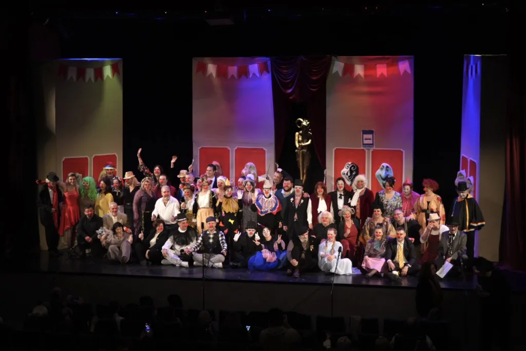 Πάτρα: Τα Βραβεία του 18ου Μώμου - Γέμισε το θέατρο «Πάνθεον» ΦΩΤΟ