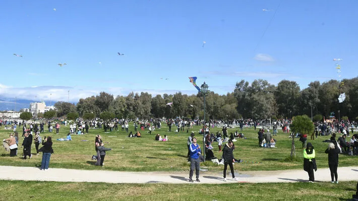 Με γιορτή στο θαλάσσιο μέτωπο η Πάτρα κλείνει το Καρναβάλι: Εκδηλώσεις την Καθαρά Δευτέρα σε τρία σημεία