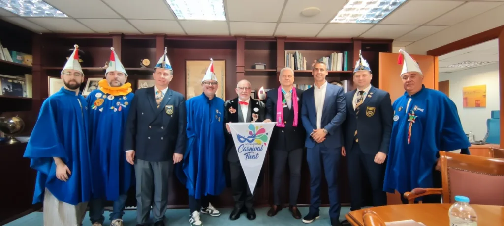 Καρναβαλική Ακαδημία: Διεθνής «παλμός» στο Καρναβάλι - Μέλη της FECC από τρεις χώρες στην Πάτρα Καρναβαλική Ακαδημία: Διεθνής «παλμός» στο Καρναβάλι - Μέλη της FECC από τρεις χώρες στην Πάτρα