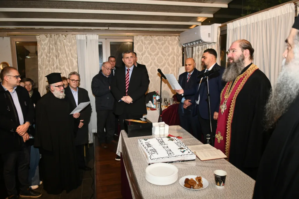 Πάτρα: Βραβεύσεις και κοπή πίτας για τη Χορωδιά «Θεόδωρος Φωκαεύς» ΦΩΤΟ