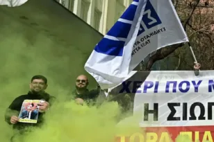 Απεργία ταξί: Πορεία προς το Μαξίμου και κλιμάκωση αντιδράσεων από τον κλάδο