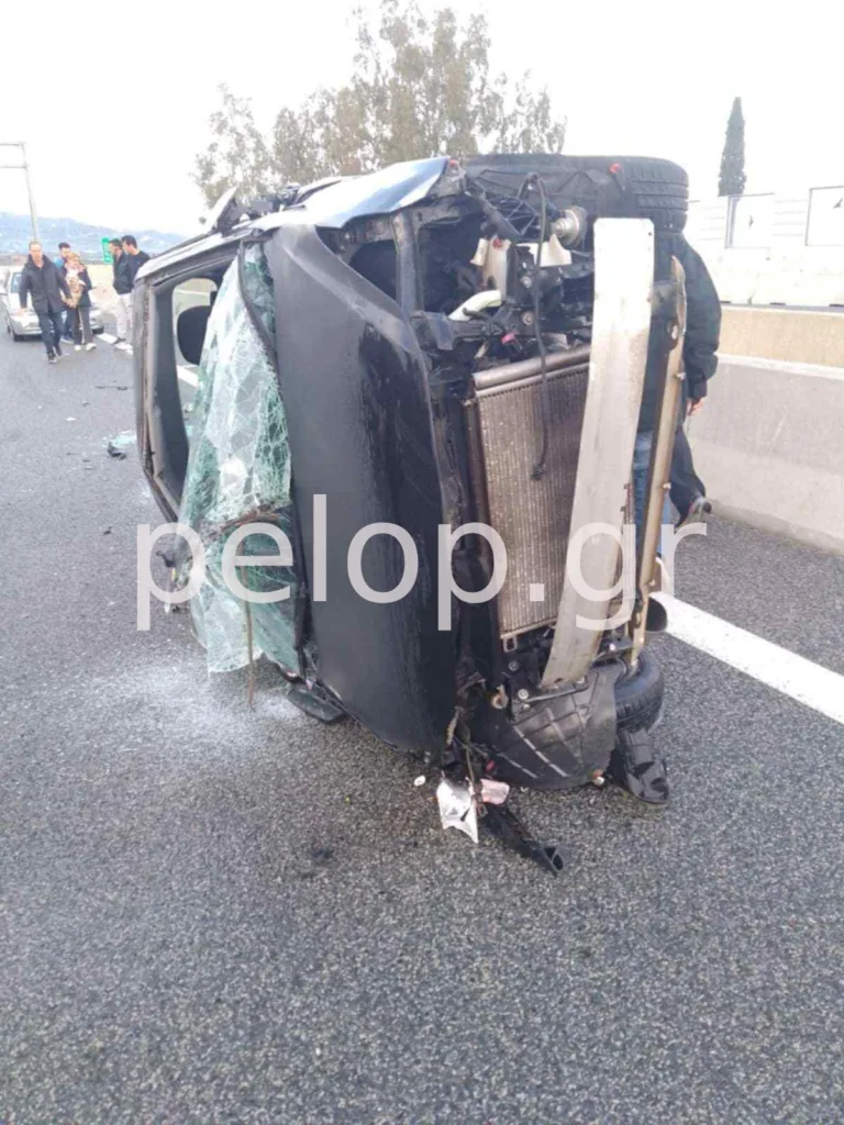 Τροχαίο στην Πατρών-Αθηνών στα Σελιανίτικα ΦΩΤΟ