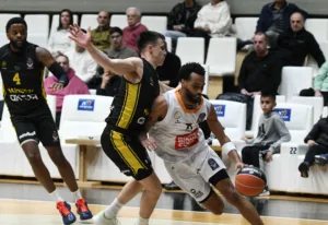 Λαβωμένος ο Προμηθέας ηττήθηκε από το Μαρούσι και αποκλείστηκε από το Κύπελλο, ΦΩΤΟ