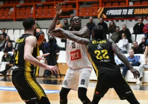 Λαβωμένος ο Προμηθέας ηττήθηκε από το Μαρούσι και αποκλείστηκε από το Κύπελλο, ΦΩΤΟ