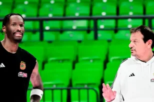 «Να το κάνουμε να δουλέψει μαζί με Σλούκα και Ναν, έχει κλείσει το κεφάλαιο Φενέρμπαχτσε για μένα», ξεκάθαρος ο Νάιτζελ Χέιζ Ντέιβις