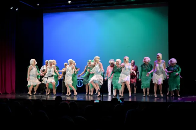 Πάτρα: Τελευταία παράσταση απόψε για το «Μερικοί το προτιμούν ξανθό» από τις ΣΦήγΚΕΣ ΦΩΤΟ