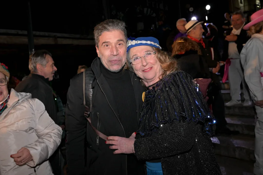 Μουσική, χορός και καρναβαλικός παλμός στις Σκάλες Γεροκωστοπούλου με τις ΣφήγΚΕΣ ΦΩΤΟ