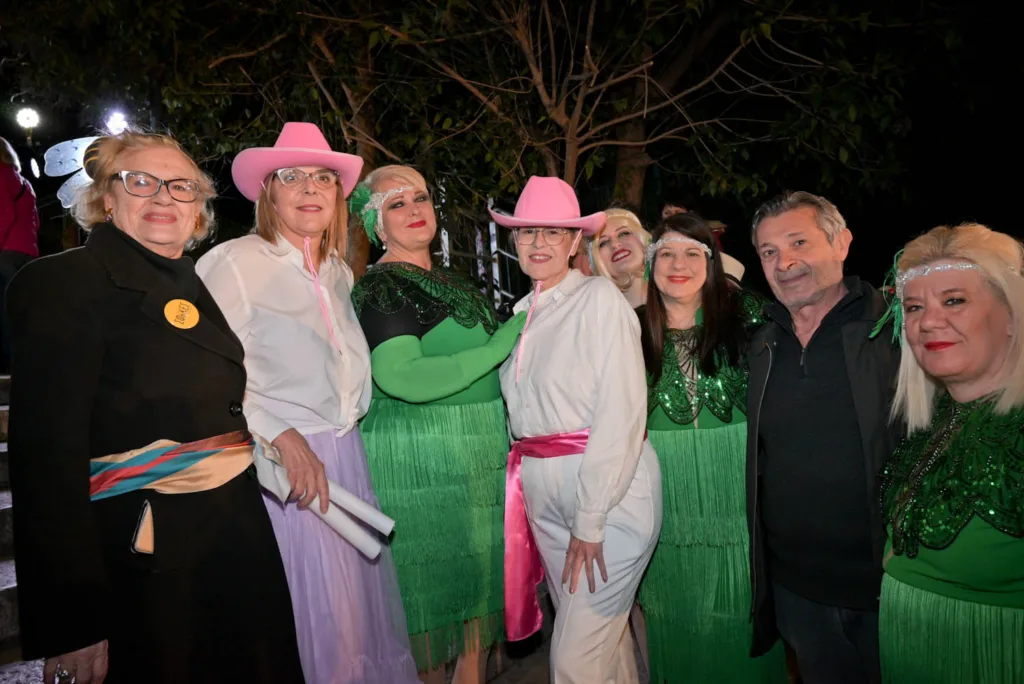 Μουσική, χορός και καρναβαλικός παλμός στις Σκάλες Γεροκωστοπούλου με τις ΣφήγΚΕΣ ΦΩΤΟ