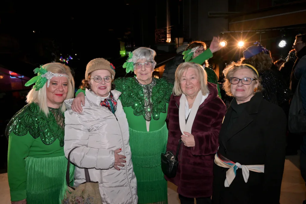 Μουσική, χορός και καρναβαλικός παλμός στις Σκάλες Γεροκωστοπούλου με τις ΣφήγΚΕΣ ΦΩΤΟ