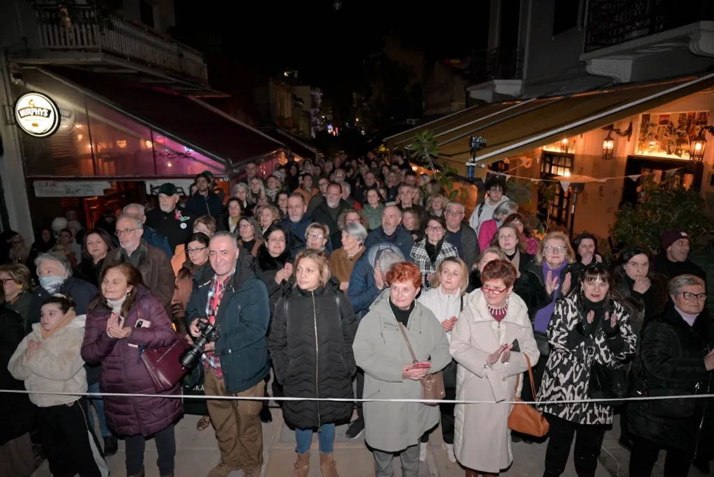 Μουσική, χορός και καρναβαλικός παλμός στις Σκάλες Γεροκωστοπούλου με τις ΣφήγΚΕΣ ΦΩΤΟ