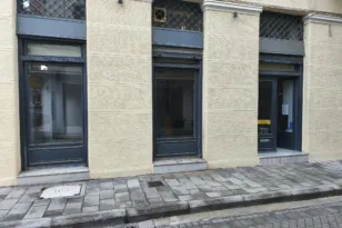 Πάτρα: Μεταφέρεται γνωστό φωτογραφείο από το κέντρο, δέλεαρ για επιχειρήσεις εστίασης