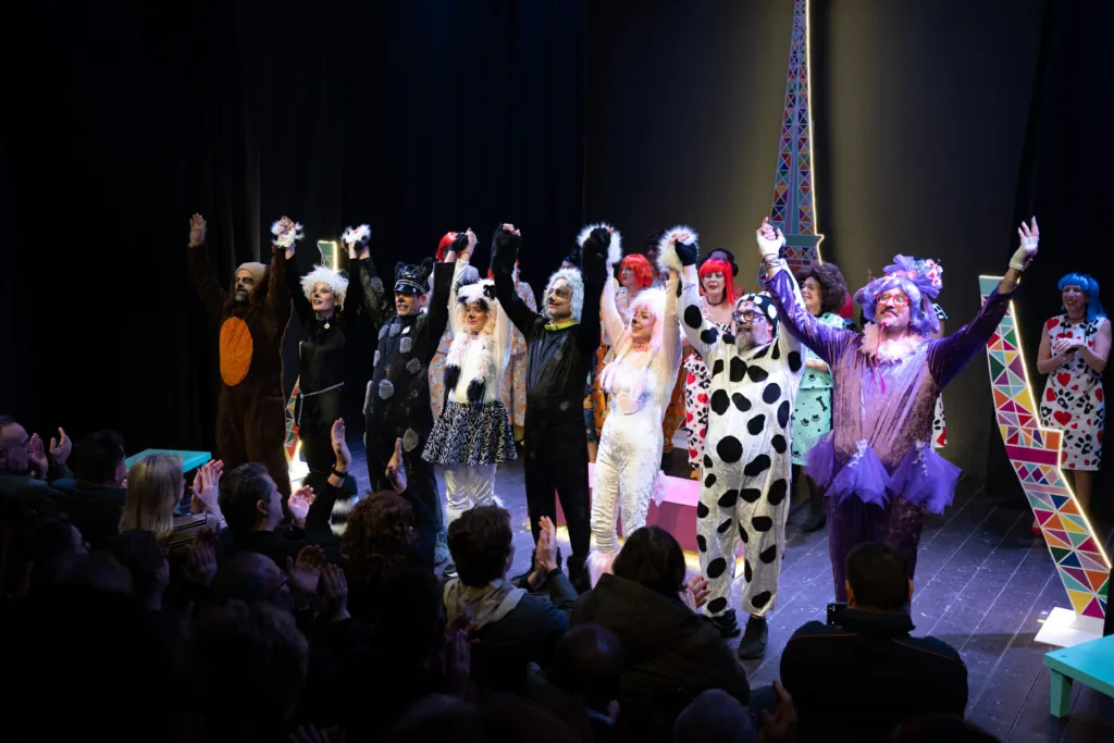 Το Καρναβαλικό Κομιτάτο Πάτρας κράτησε και φέτος ζωντανή τη θεατρική πλευρά του Καρναβαλιού