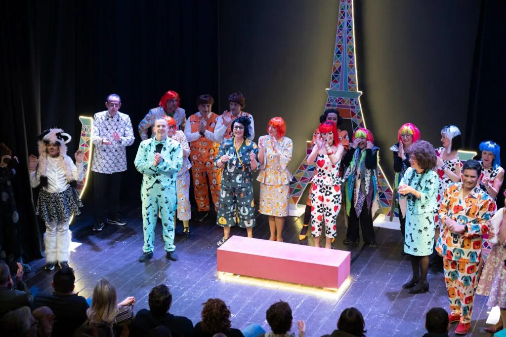 Το Καρναβαλικό Κομιτάτο Πάτρας κράτησε και φέτος ζωντανή τη θεατρική πλευρά του Καρναβαλιού