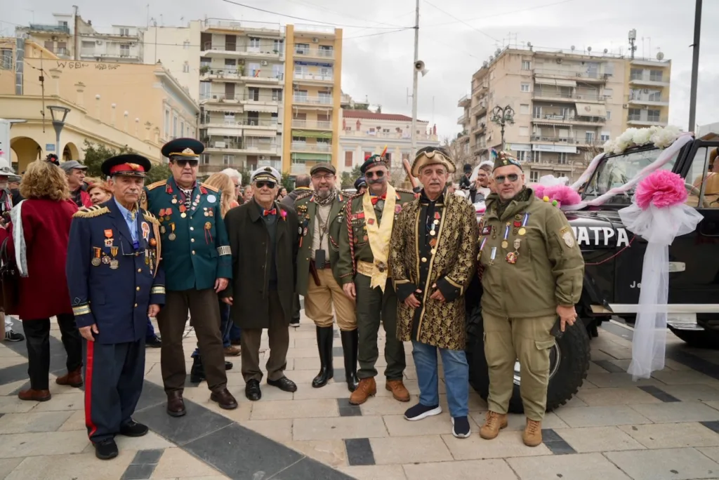 Πάτρα: Το κέντρο πήρε «φωτιά» με βαλκανικούς ρυθμούς ΦΩΤΟ