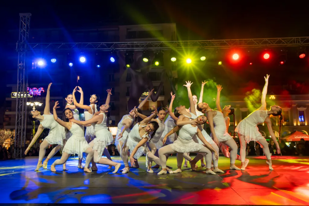 Πατρινό Καρναβάλι 2026: Υπερθέαμα από τις Σχολές χορού ΦΩΤΟ