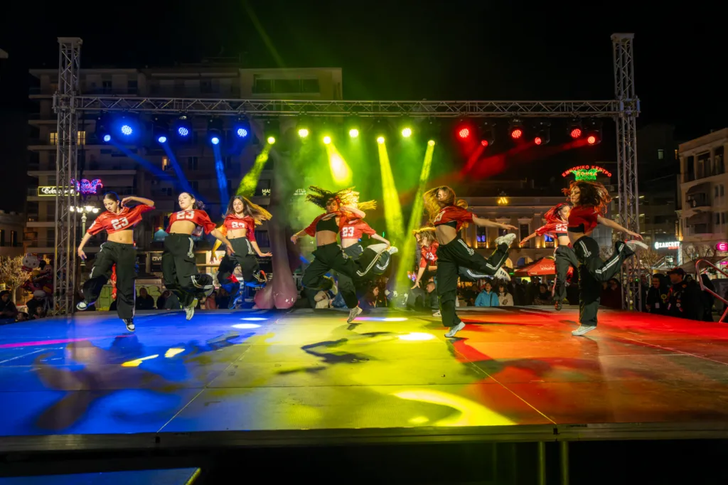 Πατρινό Καρναβάλι 2026: Υπερθέαμα από τις Σχολές χορού ΦΩΤΟ