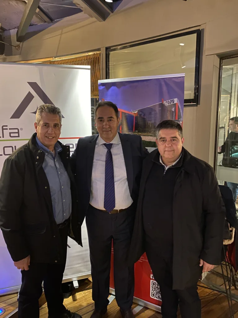 Συγκέντρωση με μηνύματα για τον κλάδο: Η κοπή πίτας των μεταλλοβιοτεχνών Αχαΐας στην Πάτρα ΦΩΤΟ