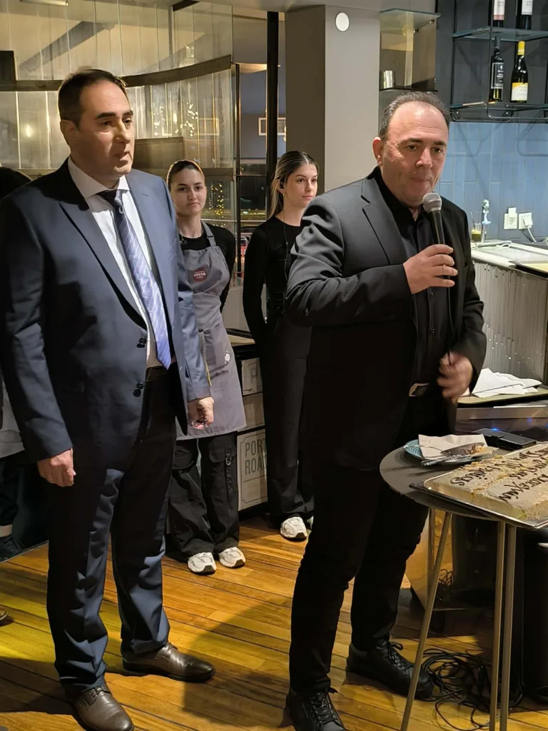 Συγκέντρωση με μηνύματα για τον κλάδο: Η κοπή πίτας των μεταλλοβιοτεχνών Αχαΐας στην Πάτρα ΦΩΤΟ