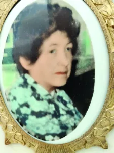 Η σιωπηλή ιστορία των δύο αδελφών της Εγλυκάδας: Μαζί στη ζωή, μαζί και στο τέλος - Η άγνωστη περιπέτεια που τις απομονωσε κοινωνικά