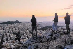 Τουρκοβούνια: Έπεσε σε γκρεμό 7 μέτρων προσπαθώντας να πετάξει χαρταετό