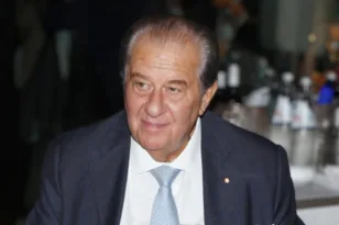 Πέθανε ο σπουδαίος επιχειρηματίας Γιάννης Τρίκαρδος, πρόεδρος του Ελληνογαλλικού Επιμελητηρίου