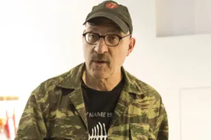 «Γιατί να ακούσω Νίκο Οικονομόπουλο ή αυτούς που λένε συνέχεια τα ίδια;», καυστικός ο Τζόνι Βαβούρας