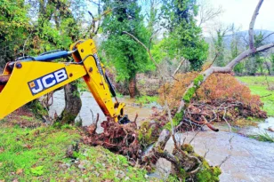 Καλάβρυτα: Ο Βουραϊκός εκπέμπει SOS – Παρέμβαση της Περιφέρειας