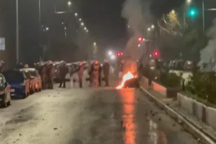 Σοβαρά επεισόδια στο Αριστοτέλειο: Πάνω από 200 προσαγωγές