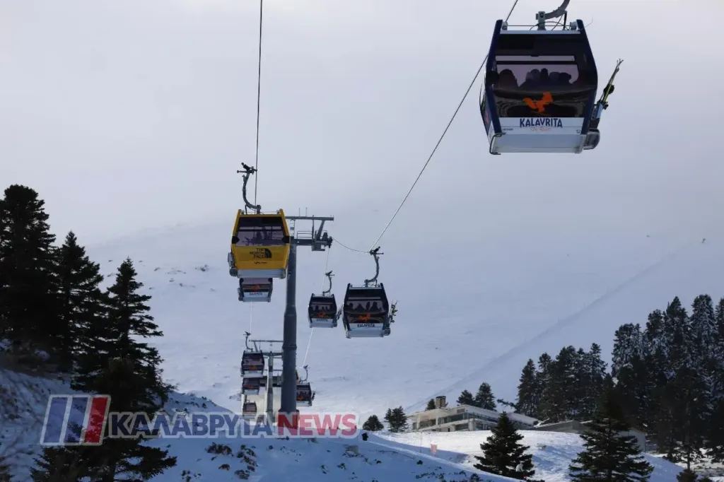 Καλάβρυτα: Χιλιάδες επισκέπτες στο Χιονοδρομικό την Καθαρά Δευτέρα – Ιδανικές συνθήκες με ήλιο και καλή ορατότητα