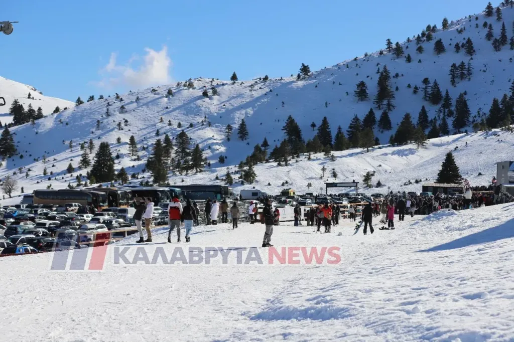 Καλάβρυτα: Χιλιάδες επισκέπτες στο Χιονοδρομικό την Καθαρά Δευτέρα – Ιδανικές συνθήκες με ήλιο και καλή ορατότητα