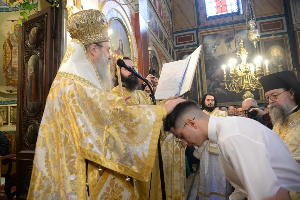 21 χρόνια στον θρόνο της Πάτρας: Επετειακή Θεία Λειτουργία από τον Μητροπολίτη Χρυσόστομο ΦΩΤΟ