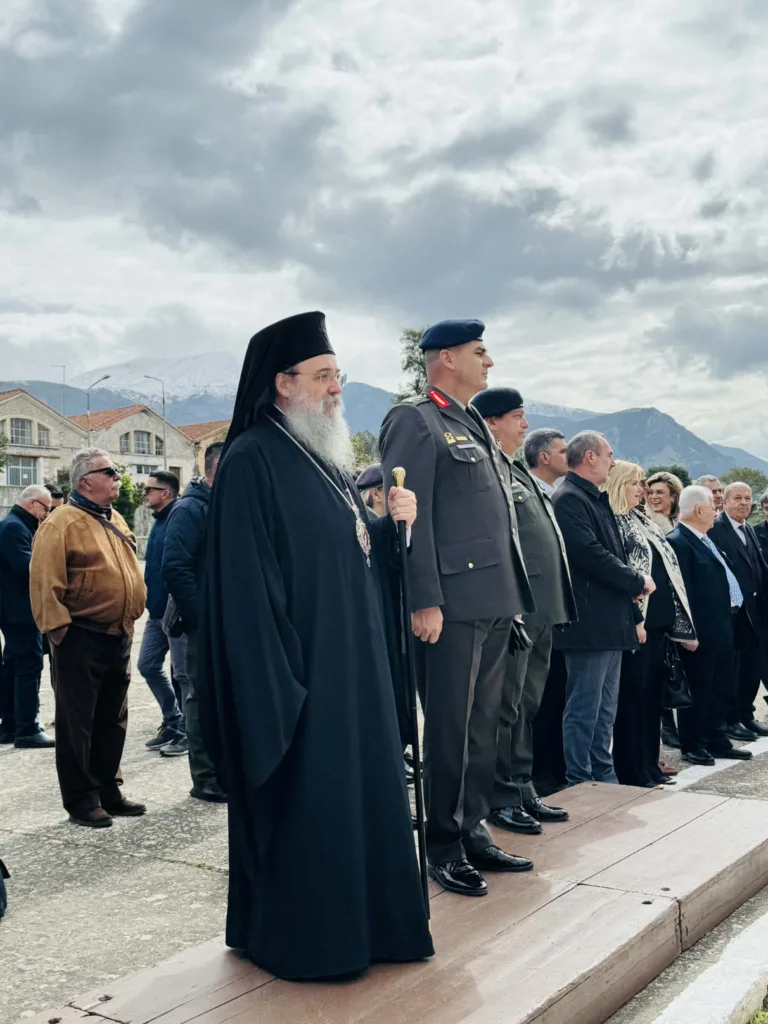 Πάτρα: Συγκινητική ορκωμοσία στο ΚΕΤΧ μετά από 15 χρόνια ΦΩΤΟ