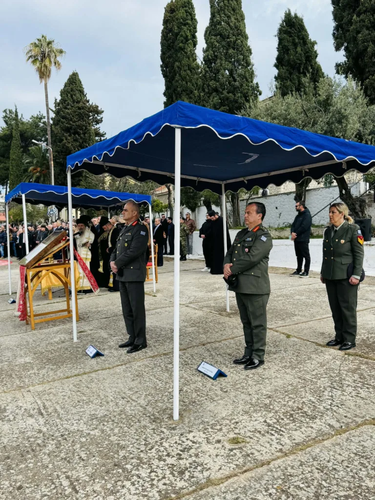 Πάτρα: Συγκινητική ορκωμοσία στο ΚΕΤΧ μετά από 15 χρόνια ΦΩΤΟ