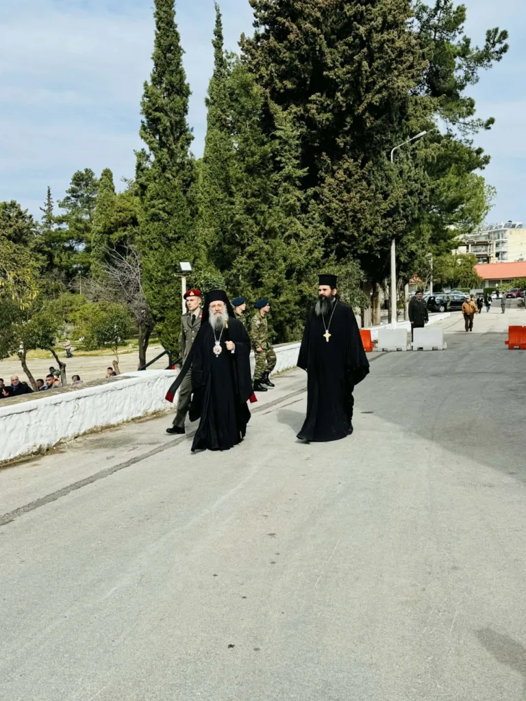 Πάτρα: Συγκινητική ορκωμοσία στο ΚΕΤΧ μετά από 15 χρόνια ΦΩΤΟ