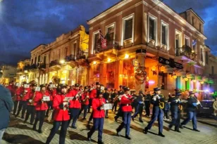 Πάτρα: Κοινή εμφάνιση των Δημοτικών Φιλαρμονικών Αιγείρας και Δερβενίου στη Πομπή Μνήμης