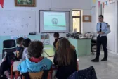 Αχαΐα: Μαθητές του Δημοτικού Σχολείου Λεοντίου γνώρισαν το επάγγελμα του αστυνομικού ΦΩΤΟ