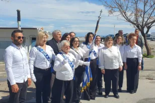 Ρόδος: 82χρονη μαθήτρια ΕΠΑΛ παρέλασε για την 25η Μαρτίου