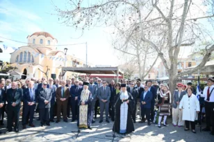 Ο εορτασμός της 25ης Μαρτίου στην Κάτω Αχαΐα – Τα μηνύματα Φαρμάκη και Αλεξόπουλου