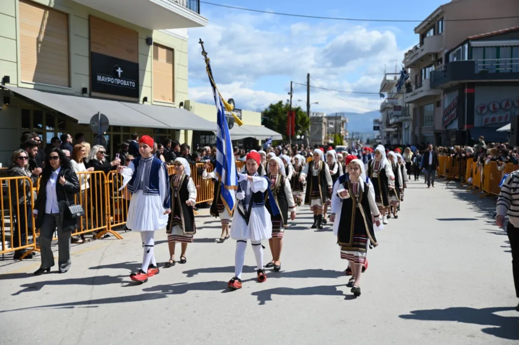Ο εορτασμός της 25ης Μαρτίου στην Κάτω Αχαΐα - Τα μηνύματα Φαρμάκη και Αλεξόπουλου